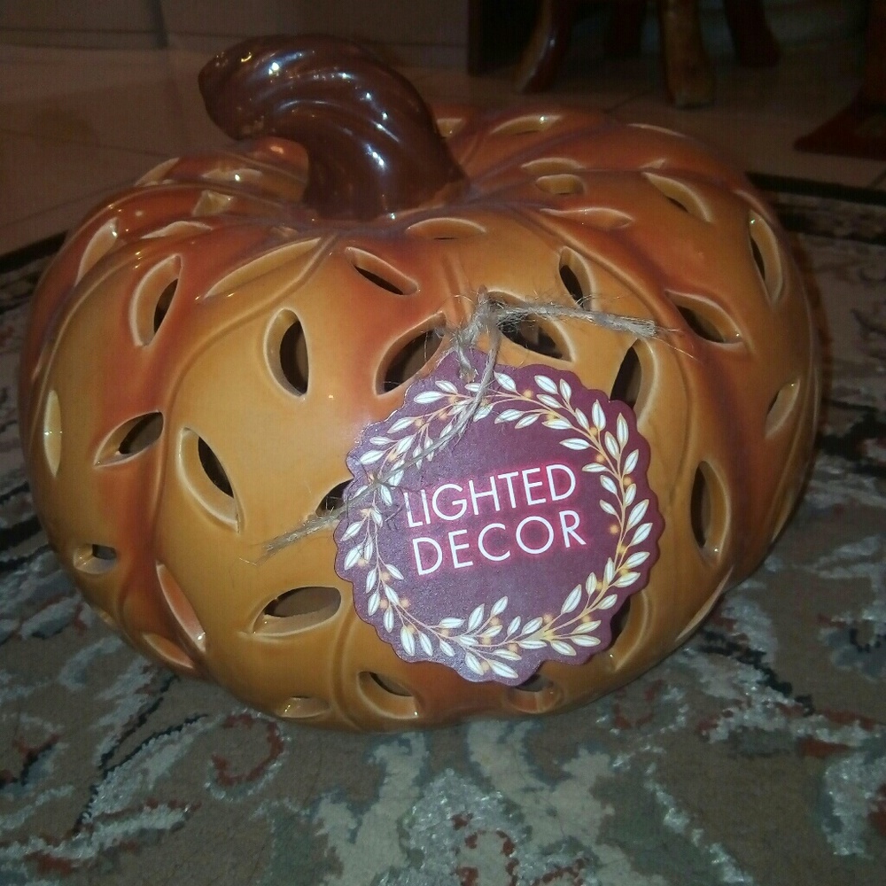 Ceramic pumpkin